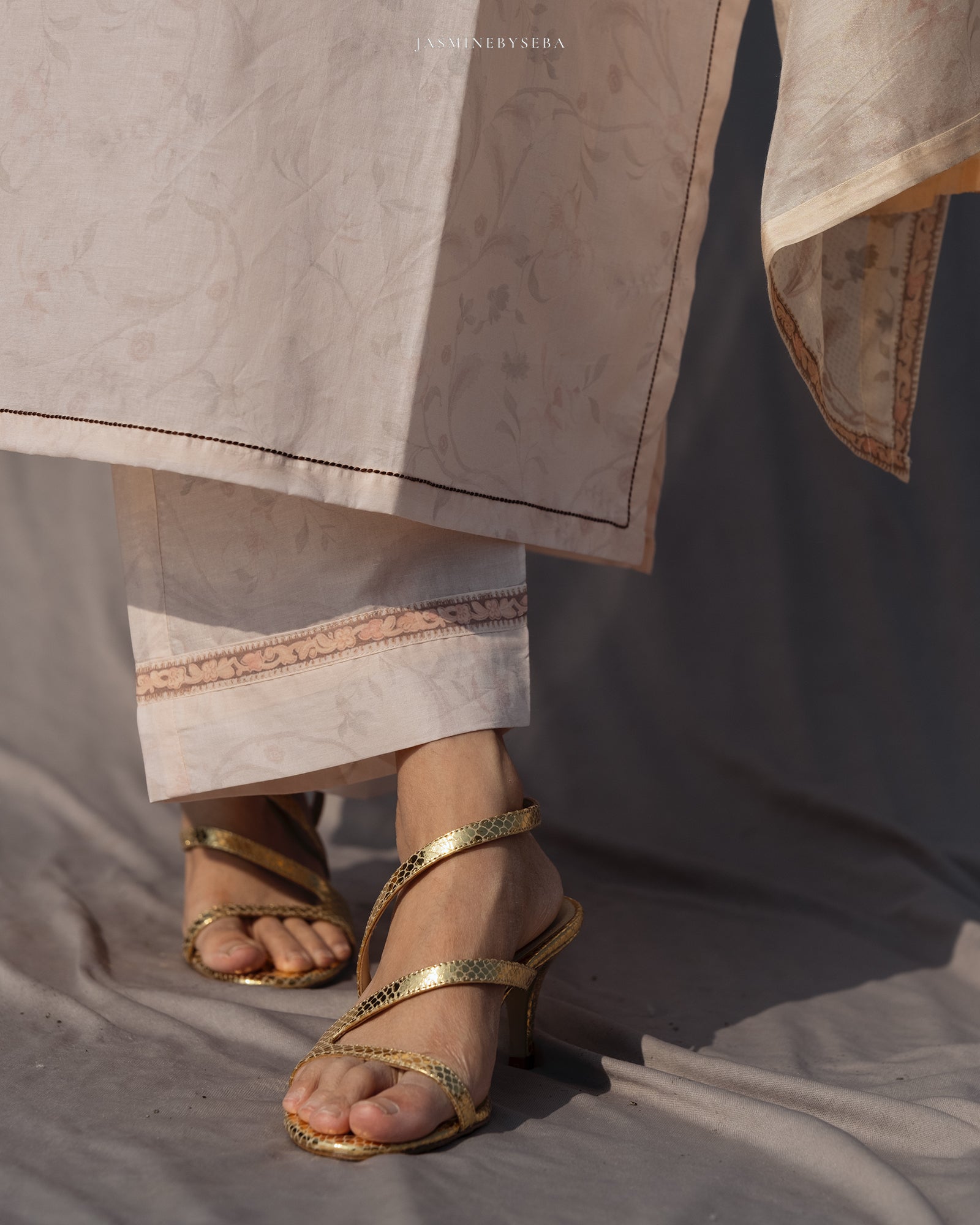 Jasmine in-house printed straight cut set in cotton lawn with modal silk dupatta